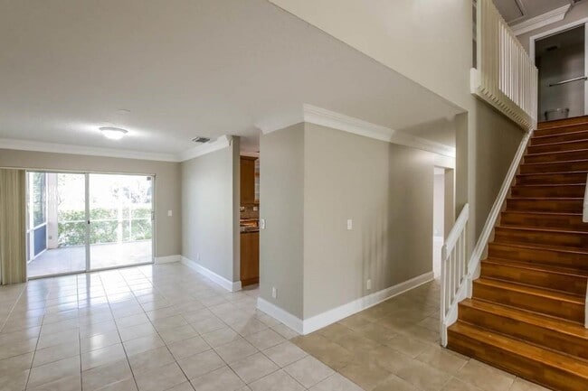 9326 NW 8th Cir in Plantation, FL - Building Photo - Building Photo