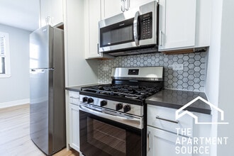 503 W Aldine Ave, Unit 3 in Chicago, IL - Building Photo - Building Photo