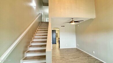 633 Pete Payan Dr in El Paso, TX - Foto de edificio - Building Photo