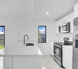 245 NW 13th Pl in Florida City, FL - Building Photo - Building Photo