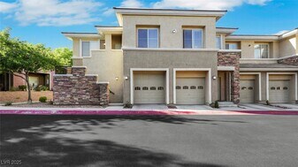 721 Peachy Canyon Cir in Las Vegas, NV - Building Photo