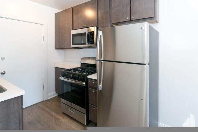 2642 N Spaulding Ave, Unit 2E in Chicago, IL - Foto de edificio - Building Photo