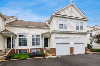 6230 Downwing Ln in Columbus, OH - Building Photo - Building Photo