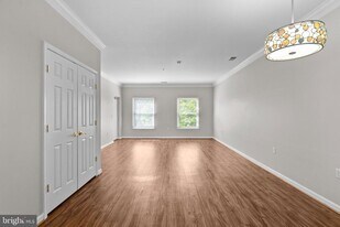 402 Main St in Gaithersburg, MD - Building Photo