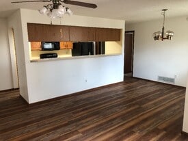 5033 W 73rd Ave in Westminster, CO - Building Photo