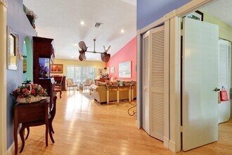 455 Mohawk Ln in Boca Raton, FL - Building Photo - Building Photo