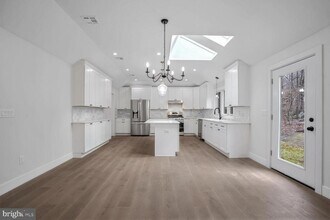 358 Cherry Valley Rd in Princeton, NJ - Building Photo - Building Photo