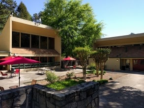 Oak Creek Apartments Avondale Estates Ga Apartments