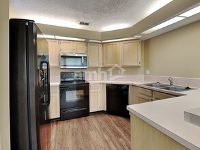 1736 Chandelier Cir W in Jacksonville, FL - Building Photo - Building Photo