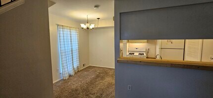 20016 Village Green Ct in Brownstown Township, MI - Building Photo - Building Photo