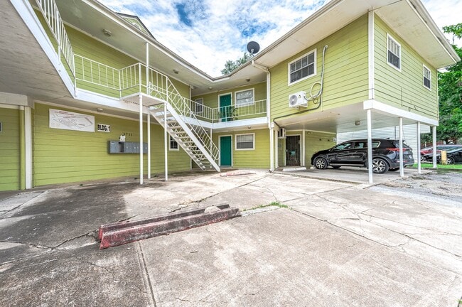 1711 Fourcade St in Houston, TX - Building Photo - Building Photo