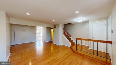 5309 King Charles Way in Bethesda, MD - Building Photo - Building Photo