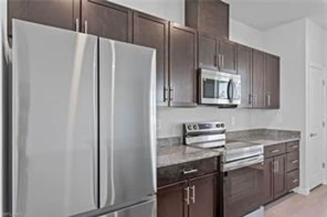 2115 NE 16th Terrace in Cape Coral, FL - Building Photo - Building Photo