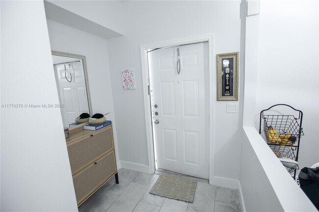 4905 SW 31st Ter in Fort Lauderdale, FL - Building Photo - Building Photo