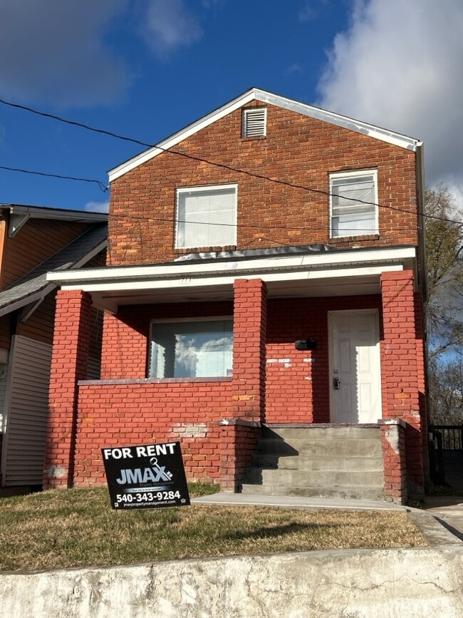 711 McDowell Ave NW Rentals in Roanoke, VA