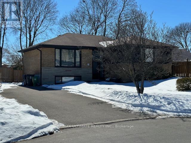 111 Combe Ave in Toronto, ON - Building Photo - Building Photo