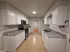 2974 Crowell St in Bartlett, TN - Building Photo - Building Photo