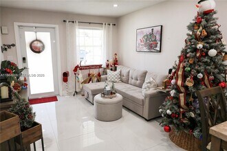 10731 SW 51st Dr in Miami, FL - Building Photo - Building Photo