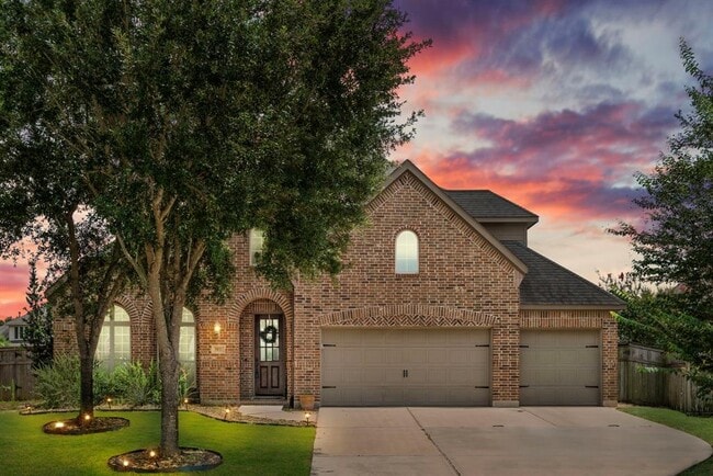 property at 5811 Trinity Bluff Ct