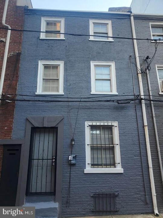 1222 Carlton St in Philadelphia, PA - Building Photo