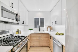 Experience Modern Echo Park Living with St in Los Angeles, CA - Building Photo - Building Photo