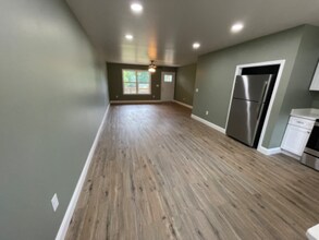 375 Virginia St, Unit B in Dayton, TN - Building Photo - Building Photo