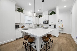 311 Sikes St in Houston, TX - Building Photo - Building Photo