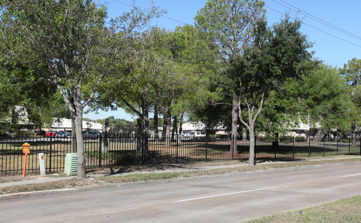 Coppertree Village in Houston, TX - Building Photo