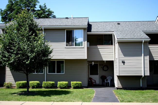 Eastgate Apartments in Elmira, NY - Building Photo - Building Photo