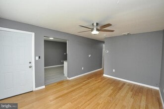 715 S Read St in Cinnaminson, NJ - Building Photo - Building Photo