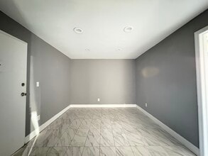 110 Montclair Ave, Unit 18 in Newark, NJ - Building Photo - Building Photo