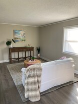 730 S Dargan St Apartamentos