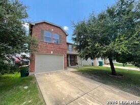 8927 Nature Trail in Converse, TX - Building Photo