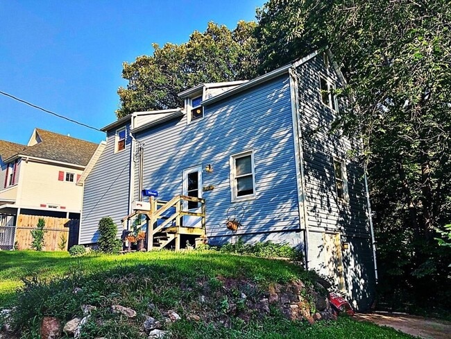property at 803 6th Ave N