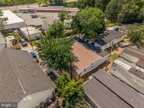 8 Sherman Dr in Claymont, DE - Building Photo - Building Photo