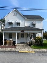 138 Sanders Rd, Unit A in Pen Argyl, PA - Building Photo