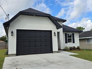 101 Carolyn Dr in Destrehan, LA - Building Photo - Building Photo