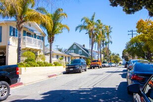 405 Orilla del Mar, Unit MAY-JAN 8 MO LEASE in Santa Barbara, CA - Building Photo