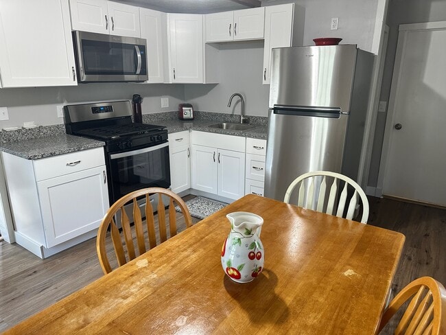property at 6 Hill Rd
