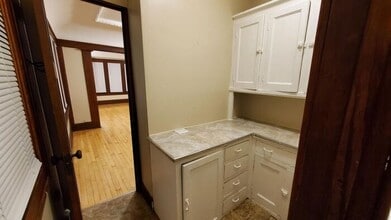 2562 N 37th St in Milwaukee, WI - Building Photo - Building Photo