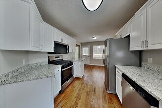 411 Saddle Brooke Dr in Dallas, GA - Building Photo - Building Photo