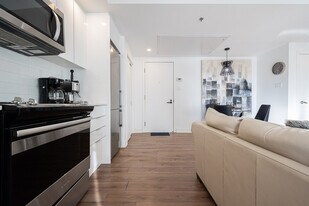 14 Rue Labrecque in Montréal, QC - Building Photo