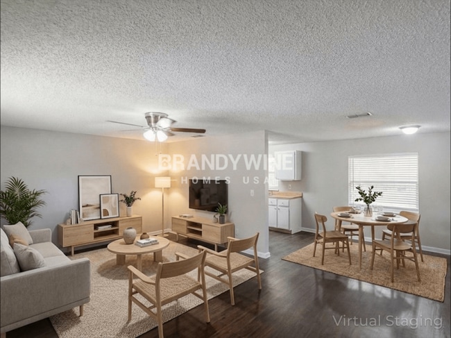 5937 Camaro Dr W in Jacksonville, FL - Building Photo - Building Photo