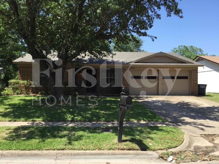 14807 Marsha Dr in Balch Springs, TX - Building Photo