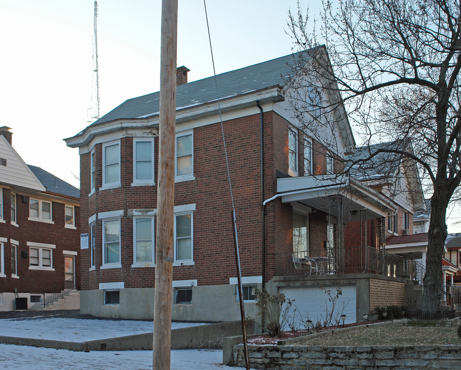 2370 Ravine St in Cincinnati, OH - Building Photo