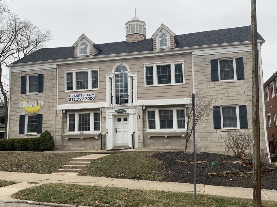 Washington Terrace in Bloomington, IN - Building Photo