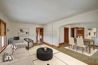 918 N Spring St, Unit Upper Unit in Beaver Dam, WI - Building Photo - Building Photo