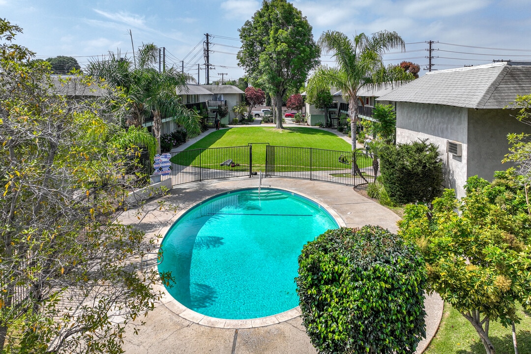 Fairhaven Village in Santa Ana, CA - Building Photo