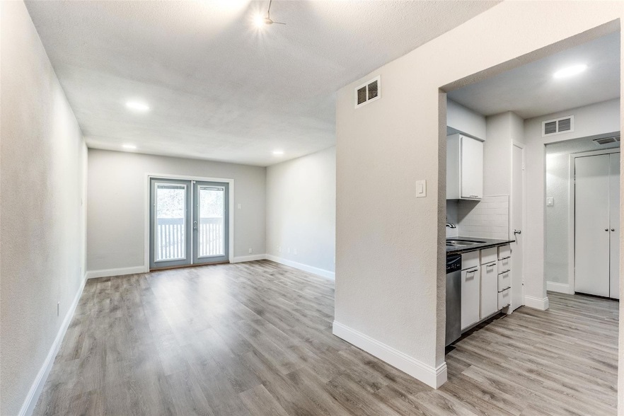 4845 Cedar Springs Rd, Unit 167 in Dallas, TX - Building Photo