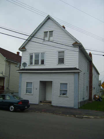 90 Warsaw St in Lackawanna, NY - Building Photo